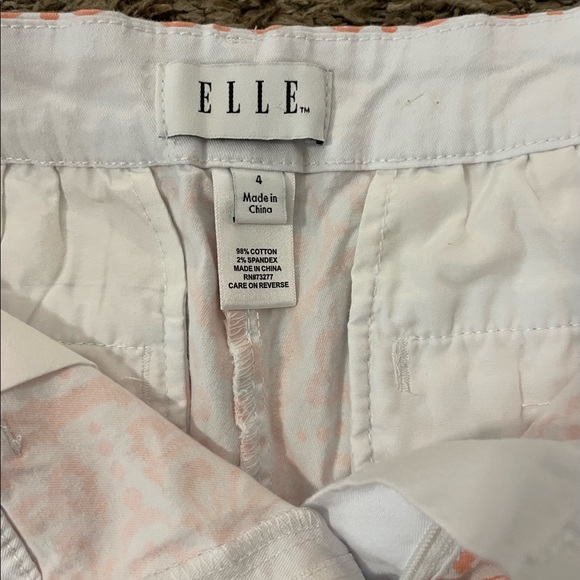 Elle Damask Pink and White Shorts - Size 4 - Picture 3 of 4